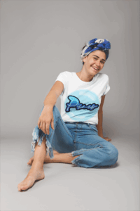 Bubble T-Shirt Water Sign Pisces White person studio background
