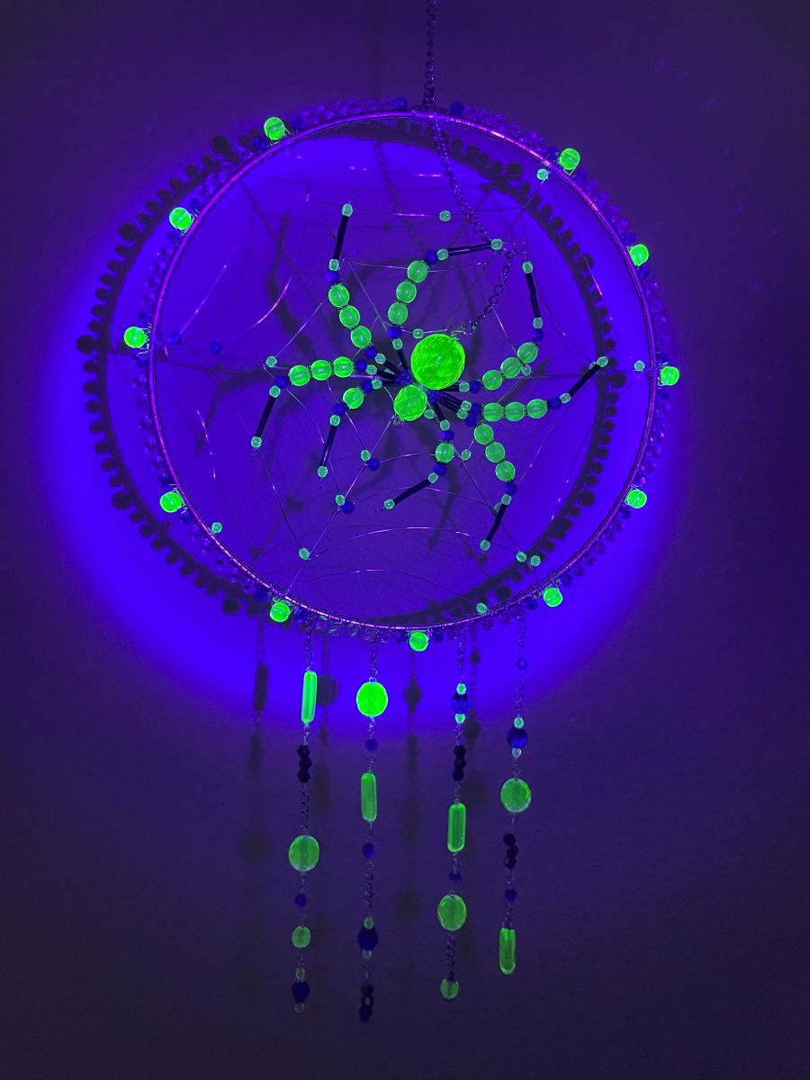 Handmade Spider on Web Sun Catcher, Uranium Glass with Blue Accents - Image 10